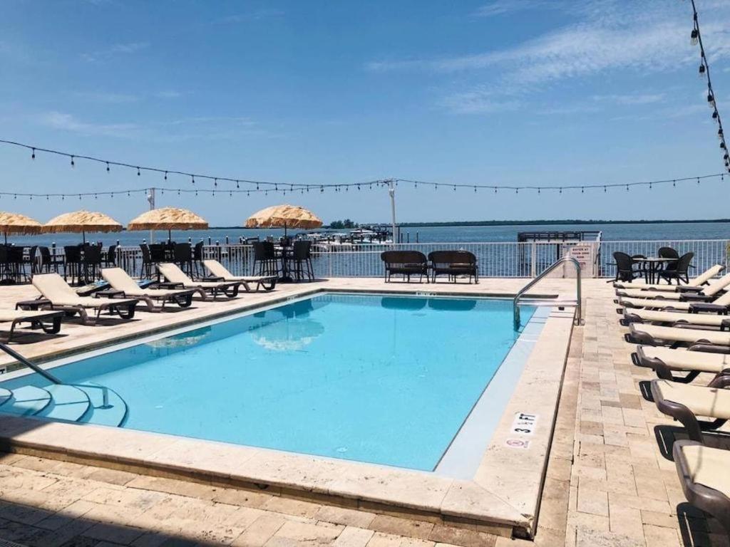 Beso Del Sol Resort 더니든 외부 사진