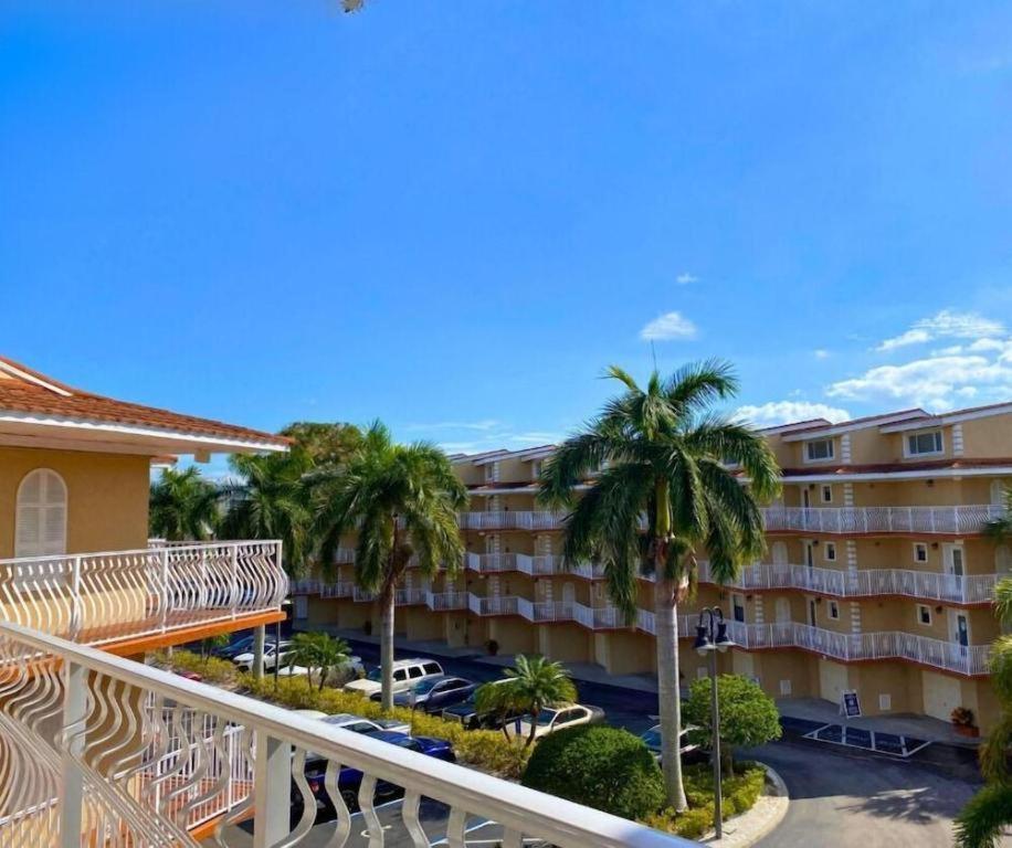 Beso Del Sol Resort 더니든 외부 사진