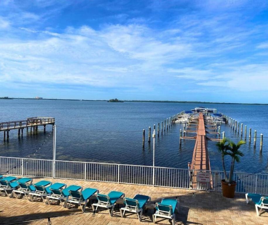Beso Del Sol Resort 더니든 외부 사진